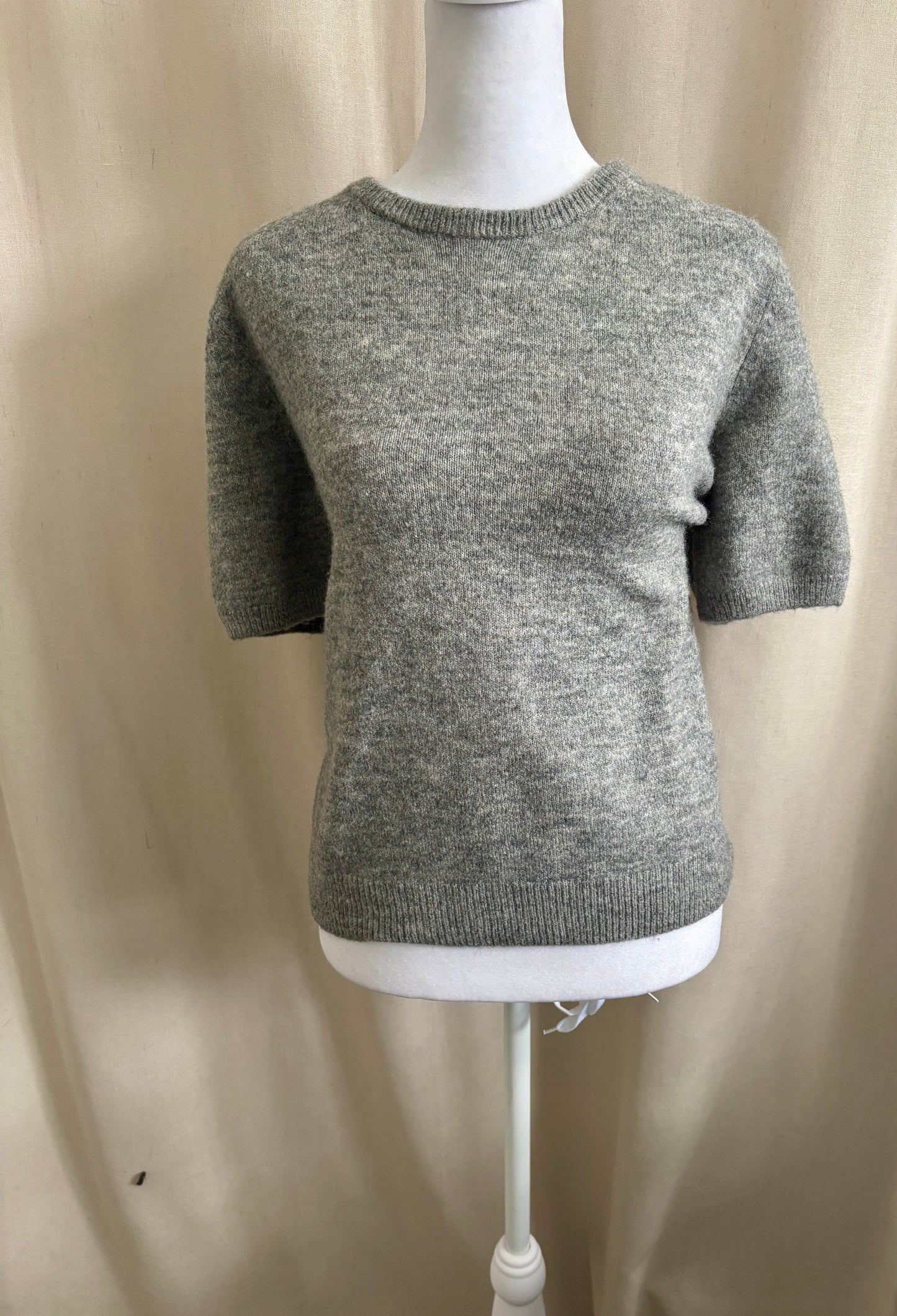 H&M Short Sleeve Knit Sweater | Size M