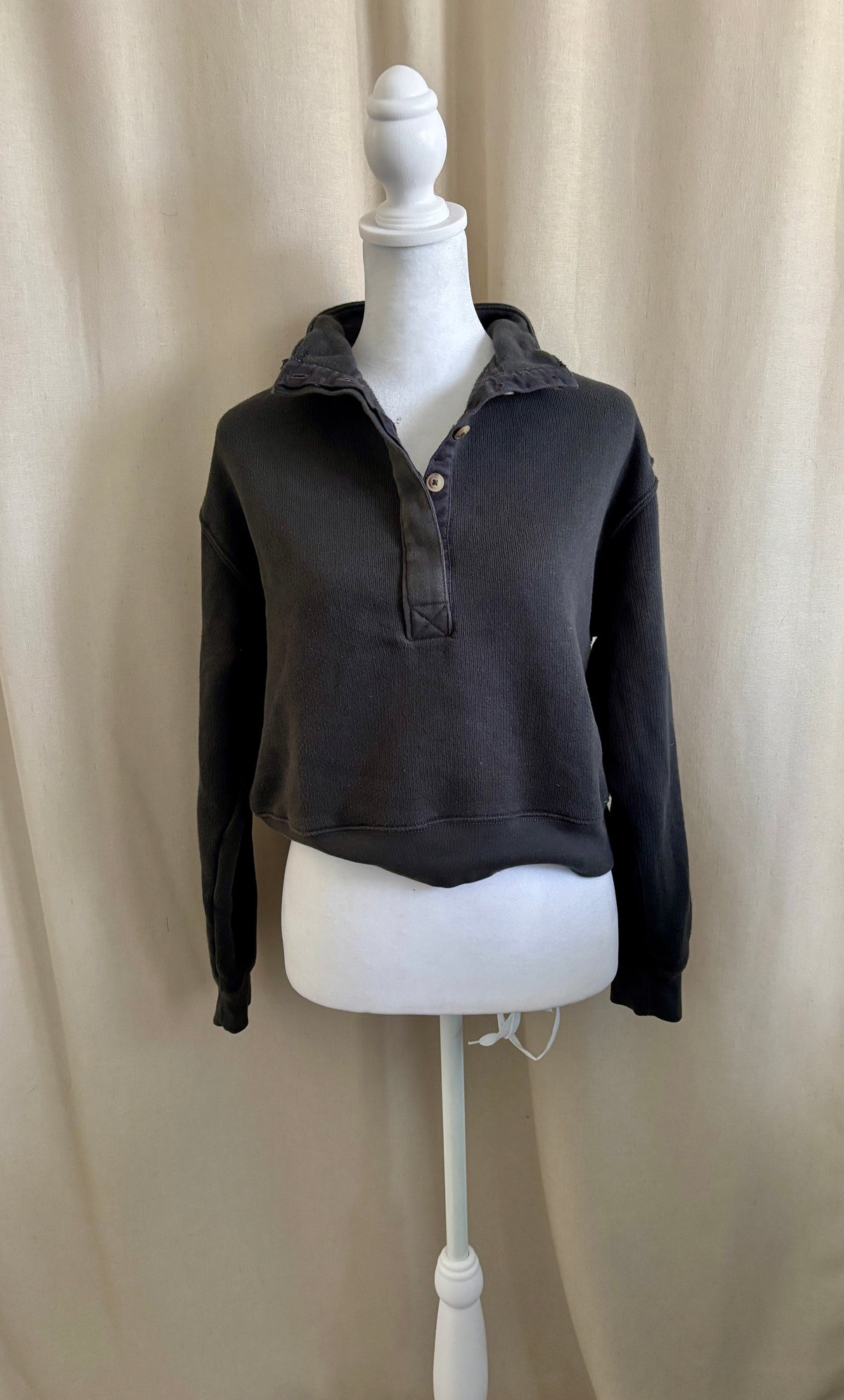 American Eagle Cropped Collar Sweatshirt | Size XS