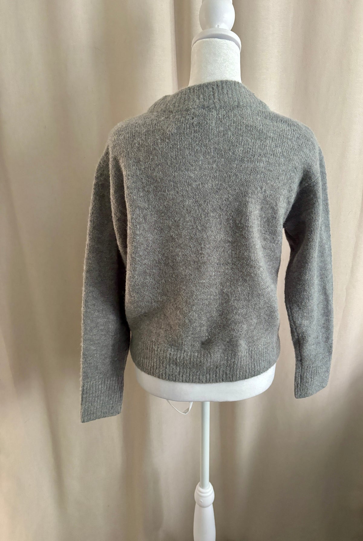 RW&CO V-Neck Sweater — Size XS
