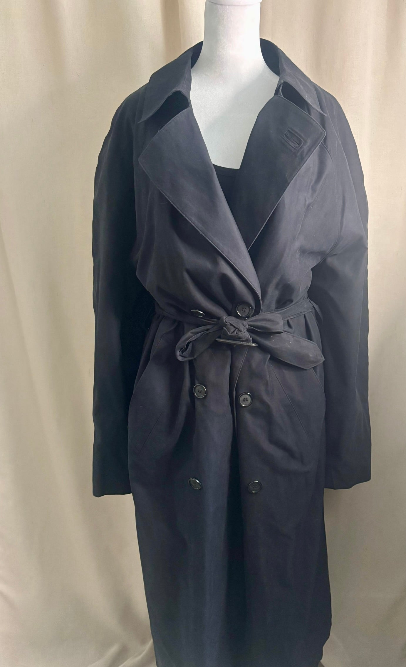 Vintage London Fog Black Trench | Size 40 (Oversized)