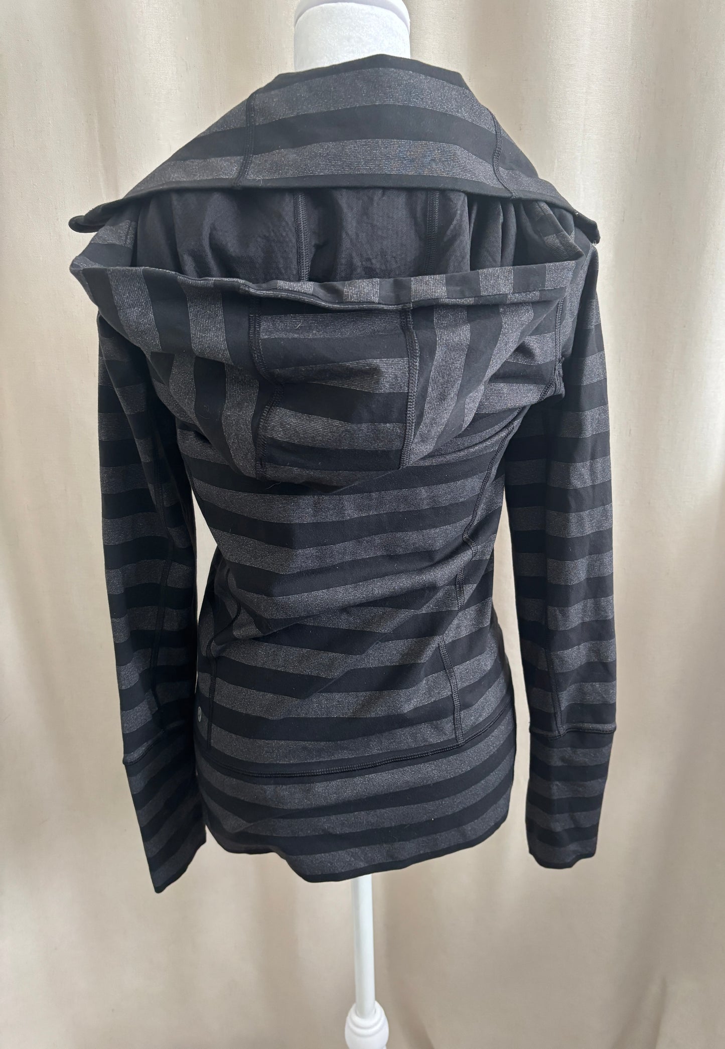 Lululemon In Stride Hooded Jacket | Size 4