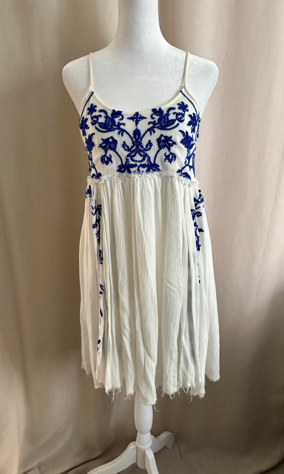 Dex Boho Embroidered Babydoll Dress — Size XS