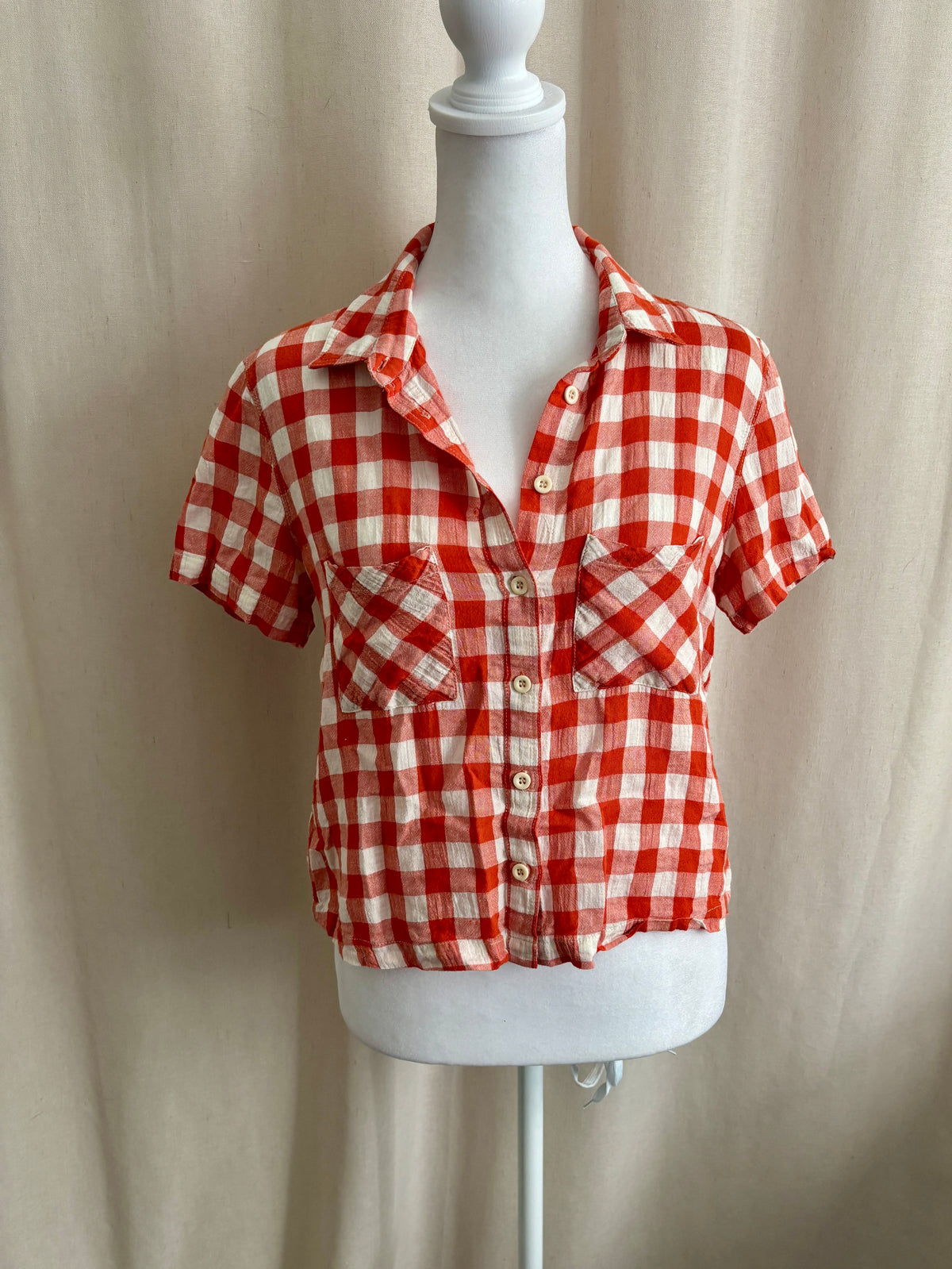 Timing Cropped Gingham Button-Down Shirt — Size S