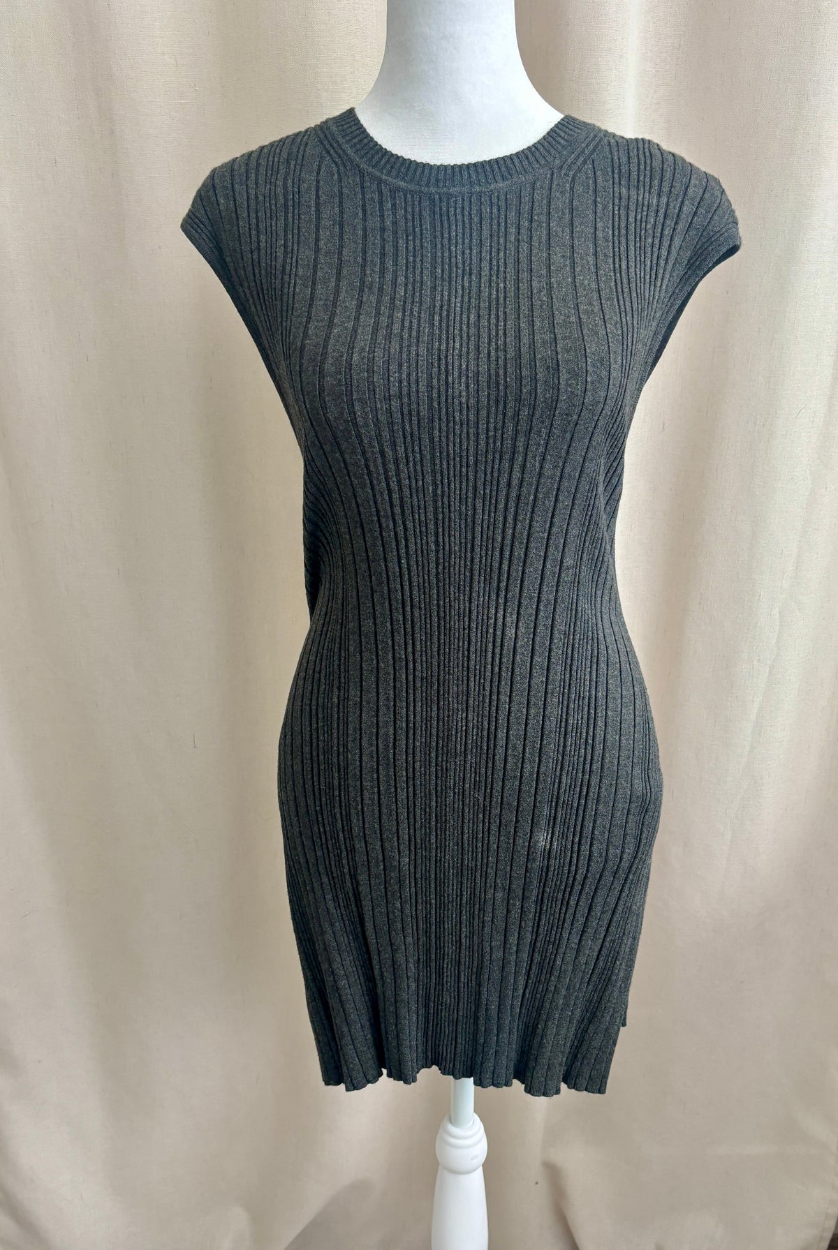 Banana Republic Long Tunic Knit — Size M