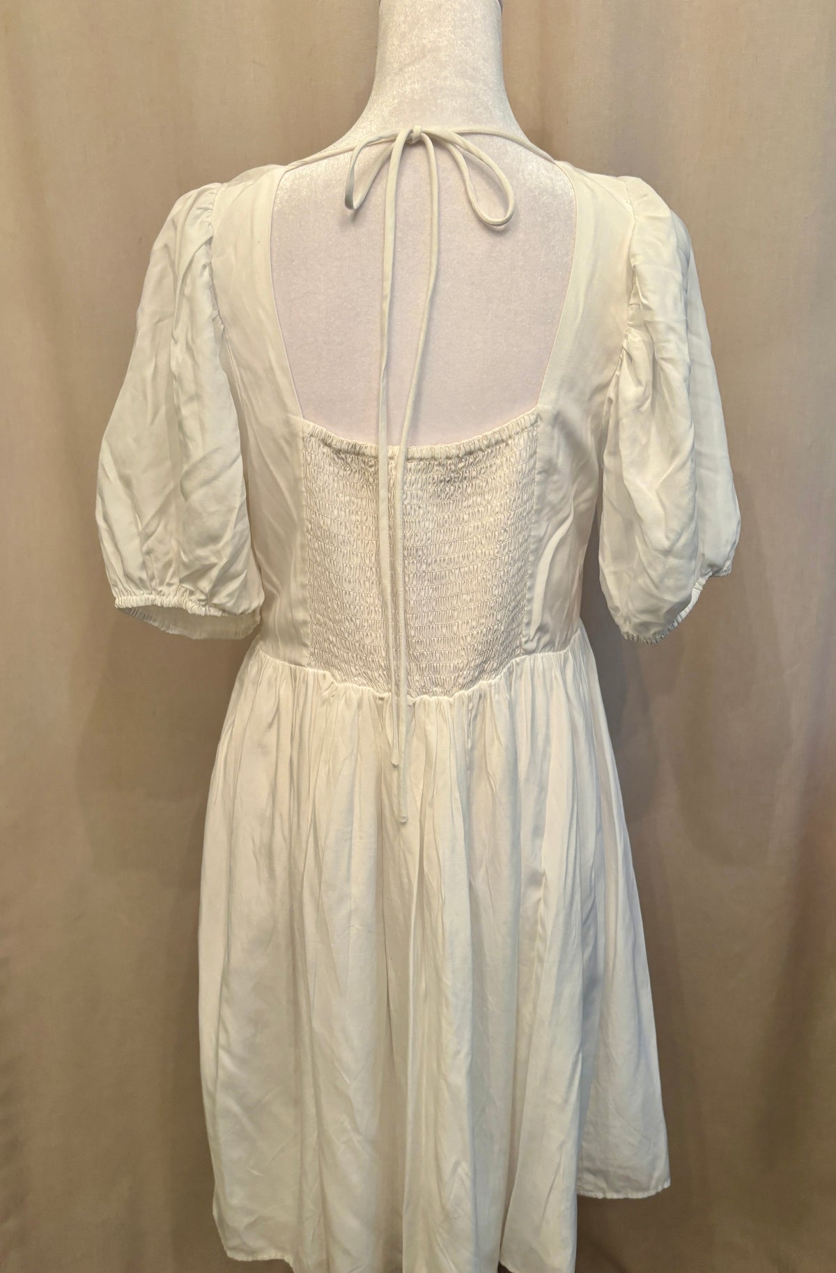 Molly Green Tiered Knee-Length Dress — Size M