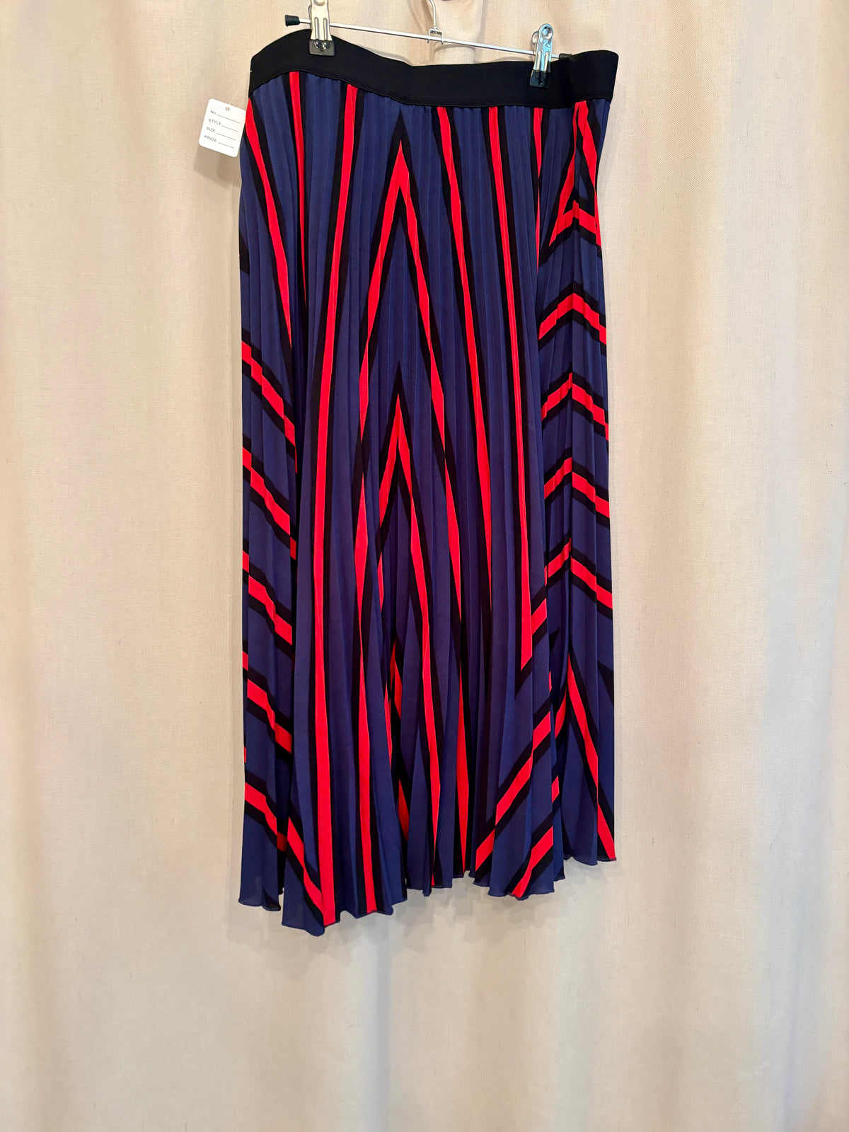 H&M Pleated Midi Skirt — Size L