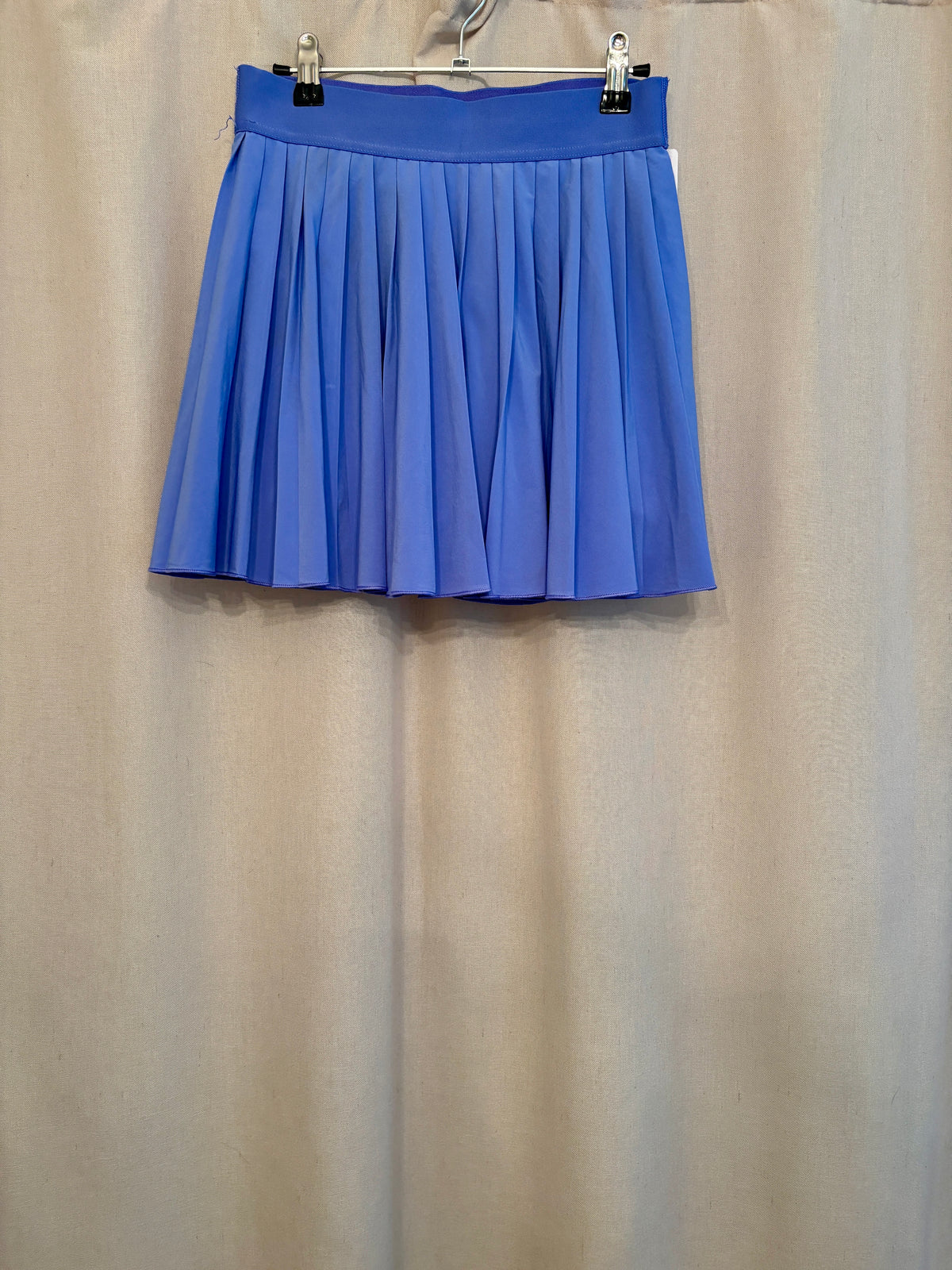 TnaMOVE™ Pleated Tennis Mini Skirt — Size S
