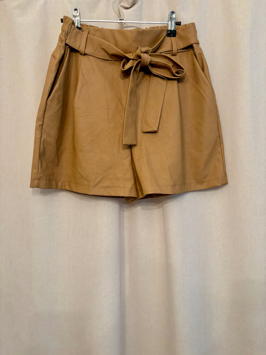 Luna Allegra Belted Faux Leather Shorts — Size M