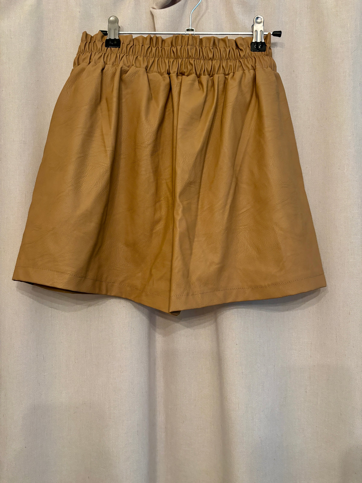 Luna Allegra Belted Faux Leather Shorts — Size M