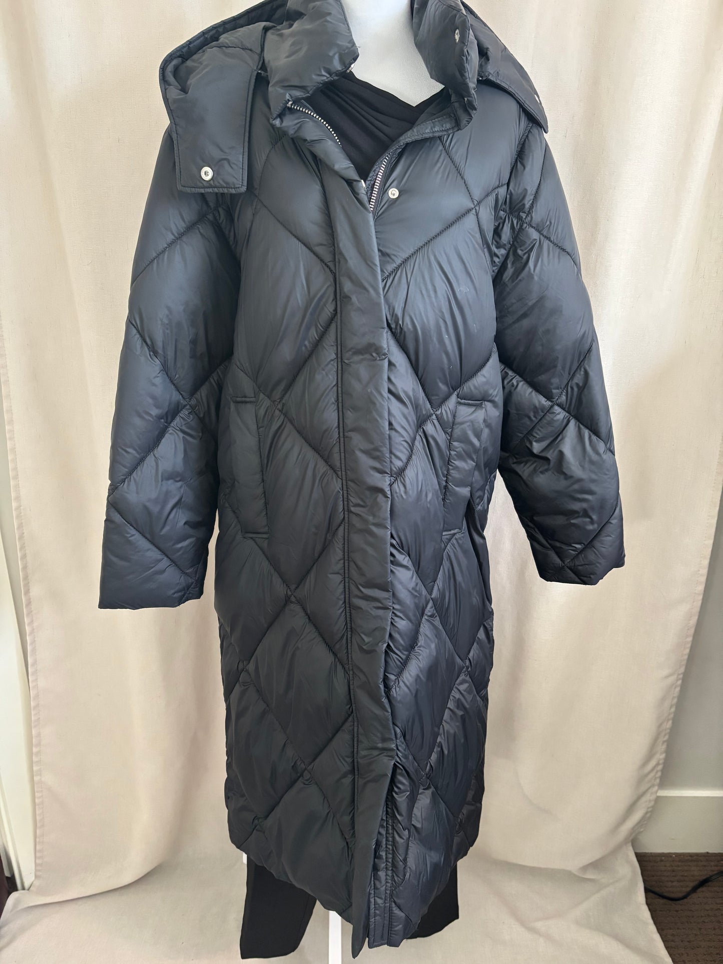 Abercrombie and Fitch Long Puffer Jacket Size Small