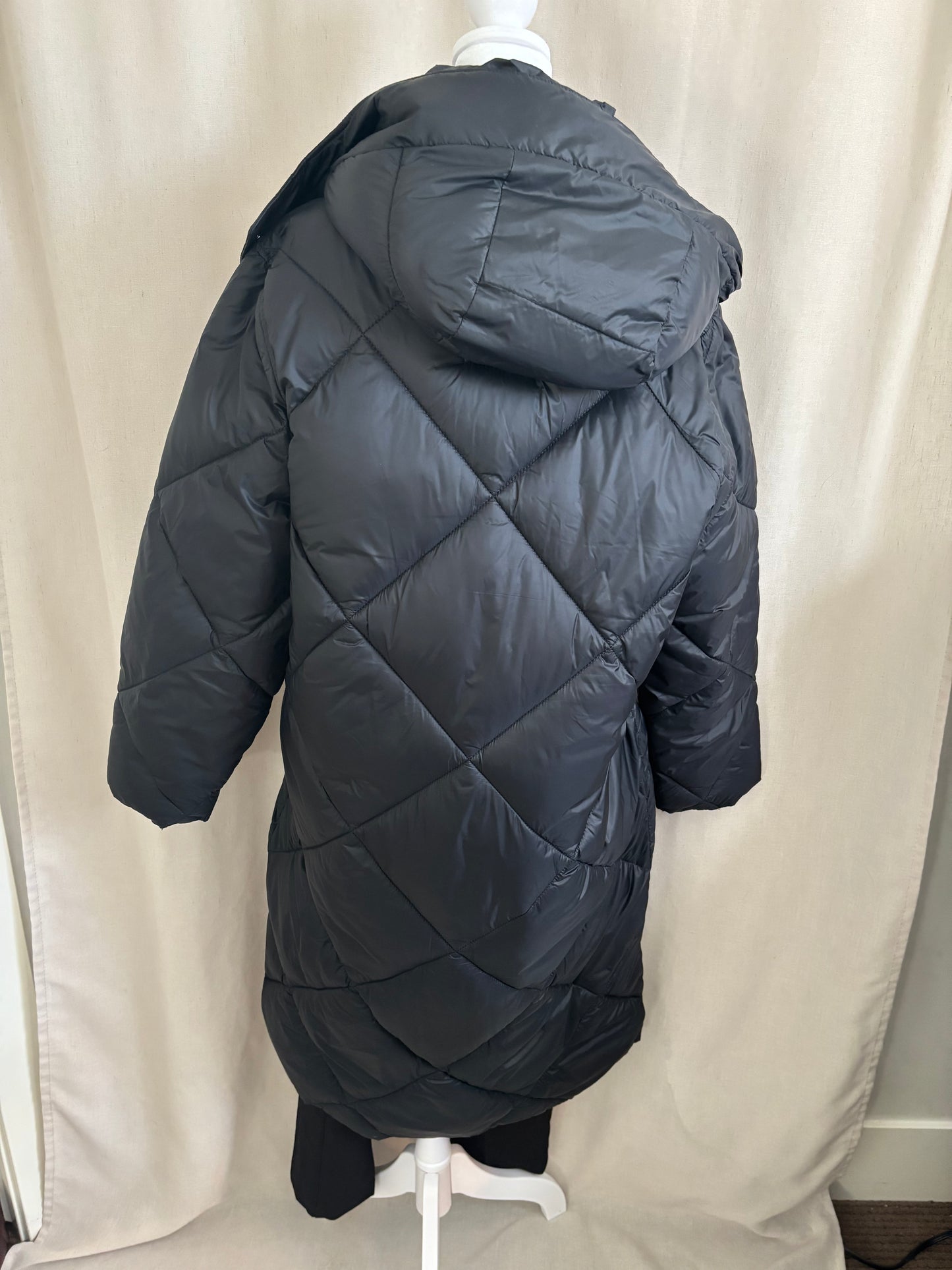 Abercrombie and Fitch Long Puffer Jacket Size Small