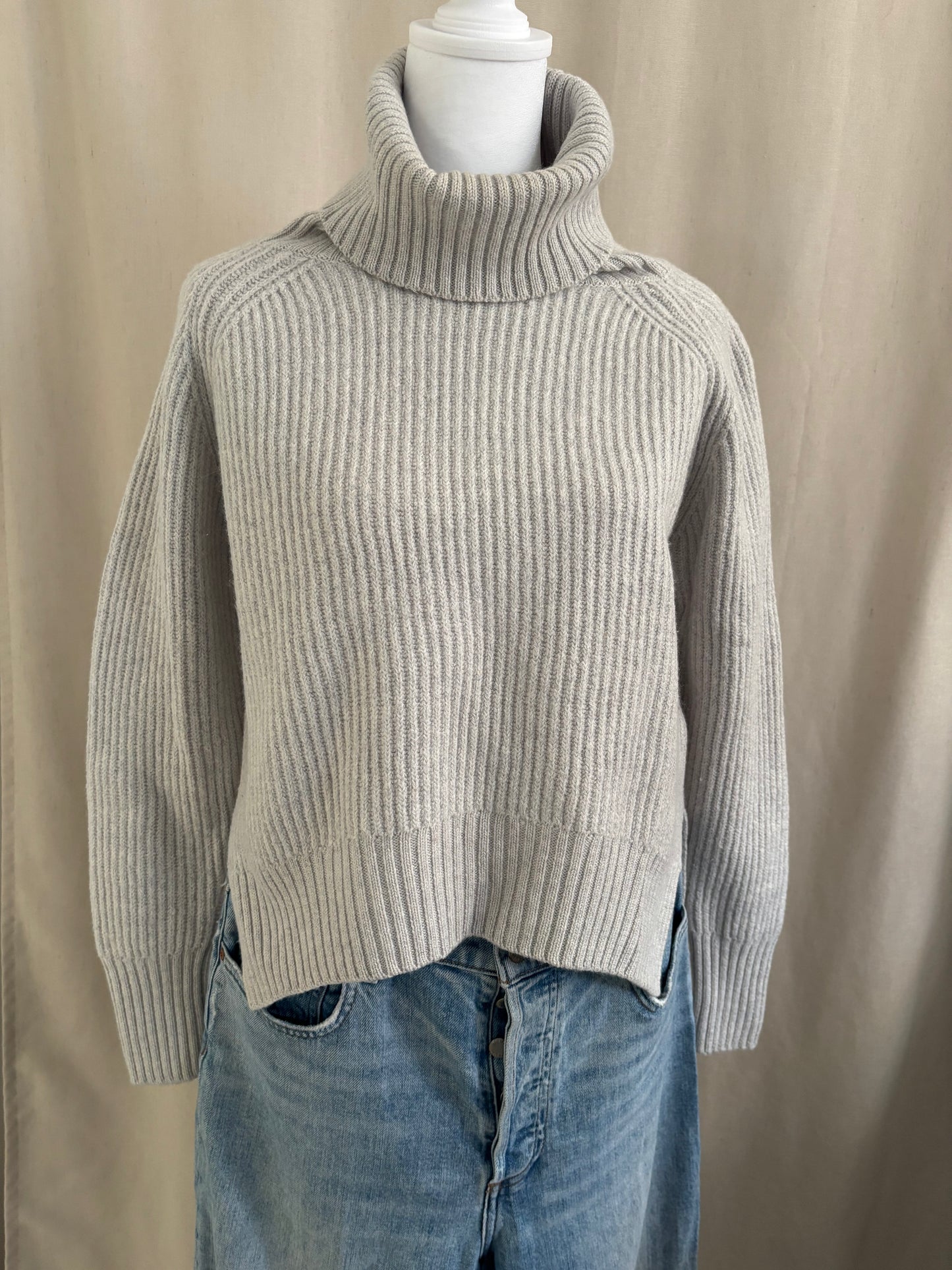Wilfred Free Ribbed Turtleneck Sweater - Size XS