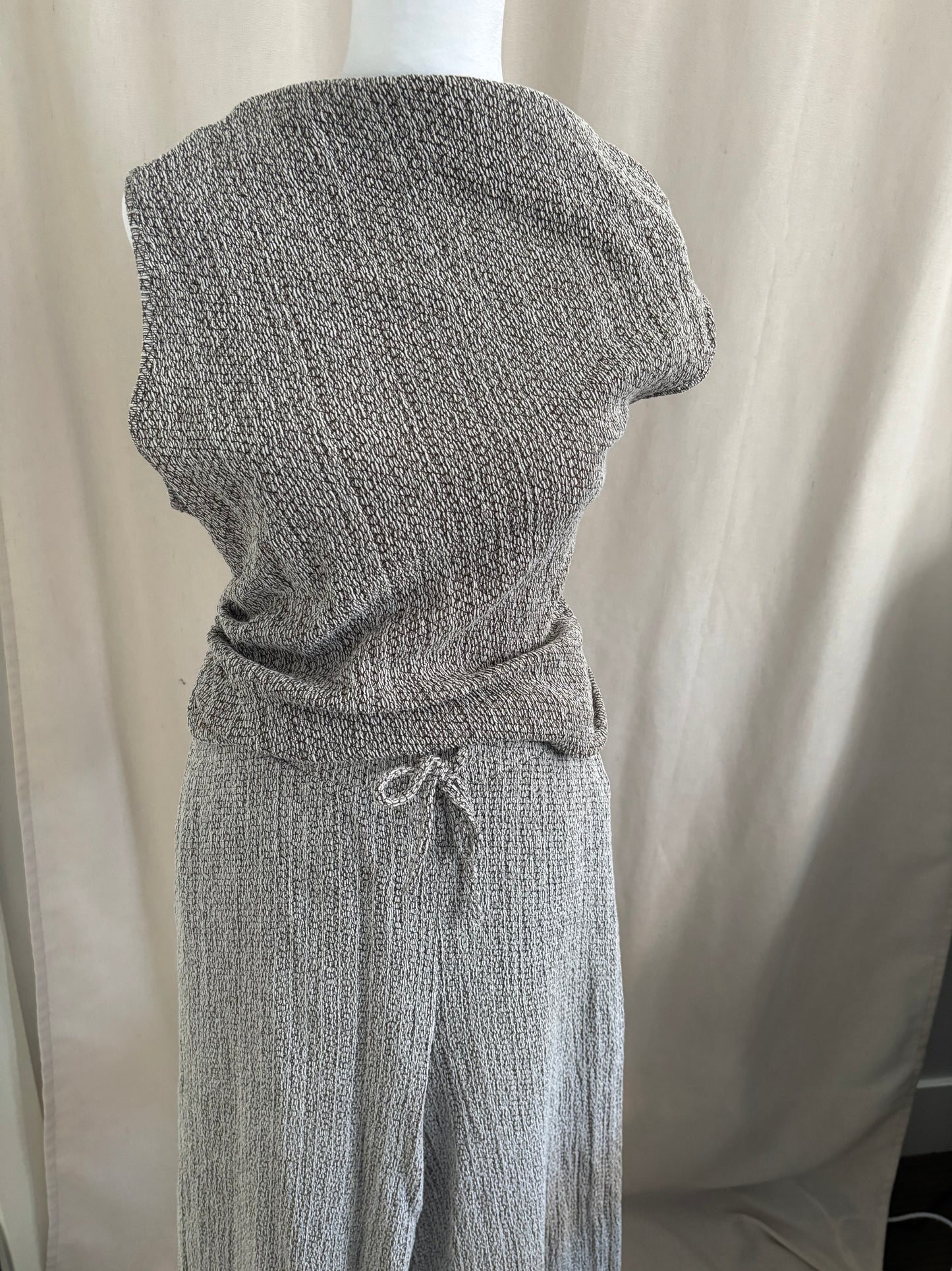 Zara Matching Set (Over The Shoulder Top and Wide Leg Drawstring Pants) - Size Large