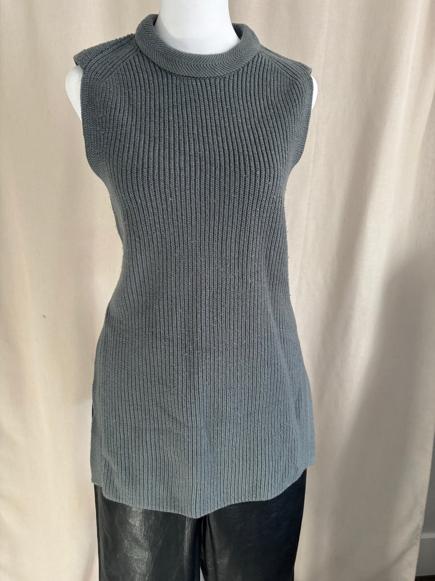 Wilfred Sweater Vest - Size Small