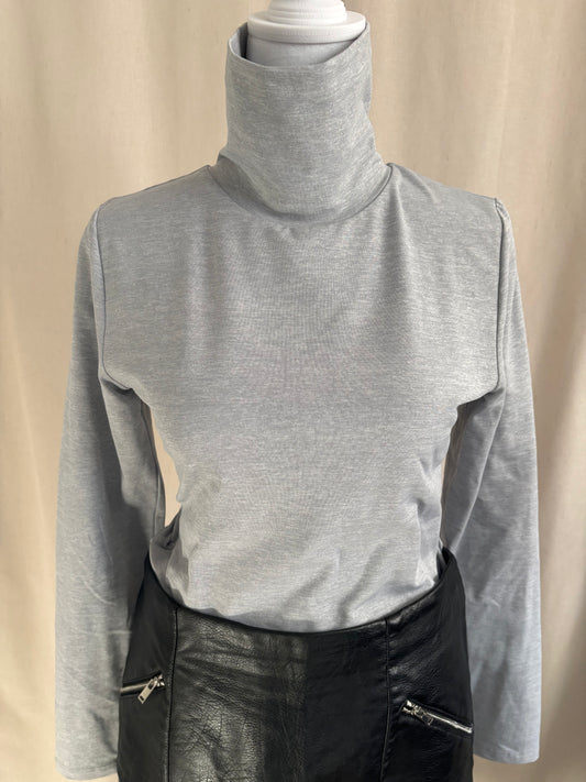 Aritzia Contour Tutleneck Long Sleeve Bodysuit Size Large