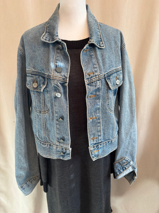 Calvin Klein Cropped Denim Jacket Size Medium