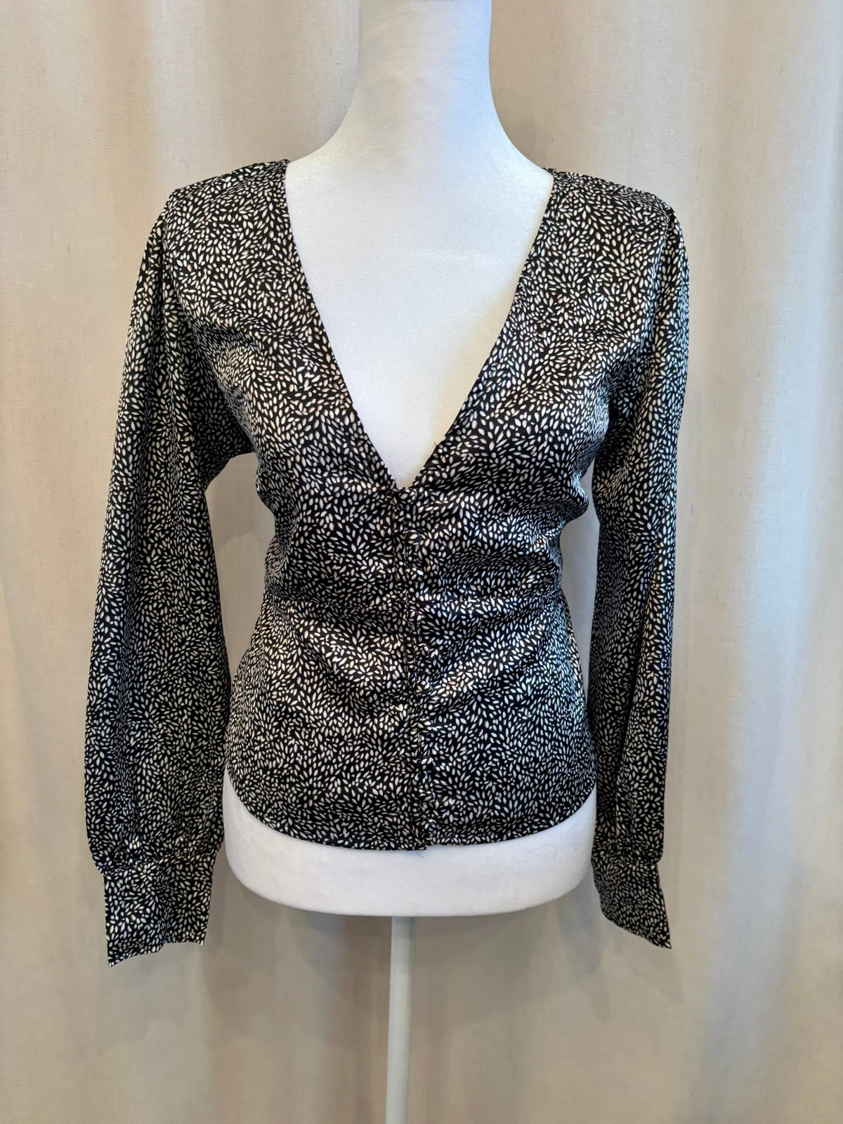 Abercrombie & Fitch Long Sleeve Satin Top | Size M