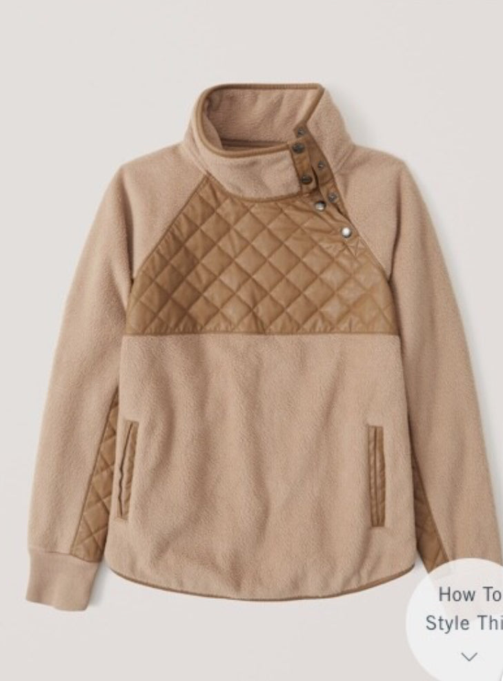 Abercrombie & Fitch Asymmetrical Snap-Up Fleece | Size S