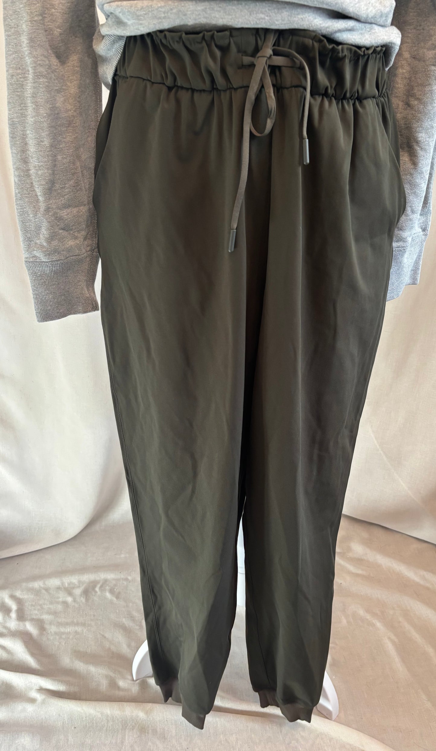 Lululemon Joggers - Size 10